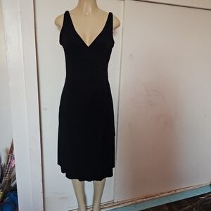 Aris Elegant Black Sleeveless Midi Dress